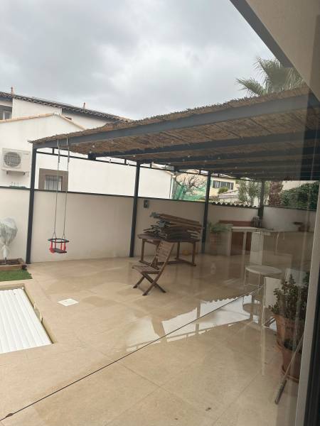 Reprise espace extérieur avec terrasse, piscine, coin été