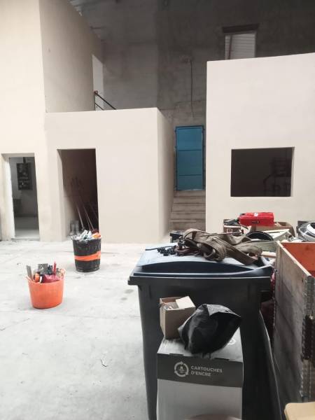 Création mezzanine et sanitaires dans dépôt